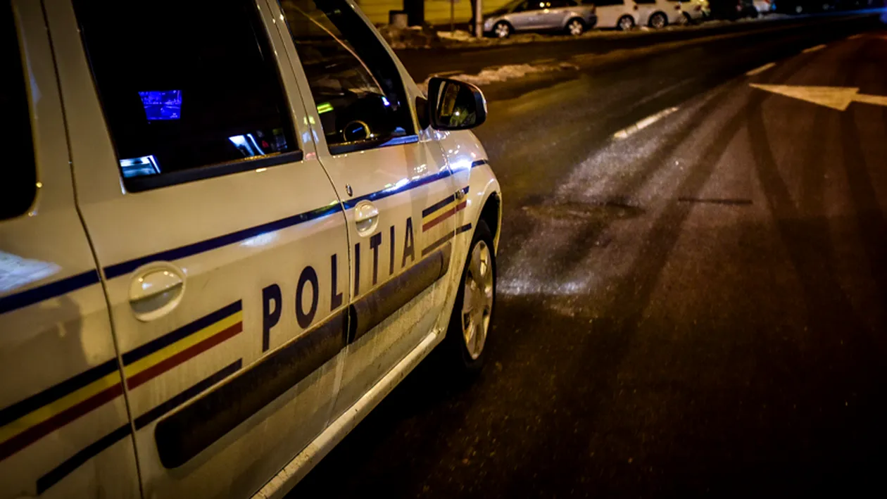 Trei chinezi au fost trimiși în judecată, după ce au bătut doi polițiști într-un restaurant din Iași. Doi dintre indivizi sunt de negăsit