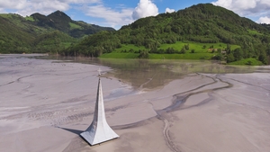 Satul din România care a fost complet înghițit de un lac! 300 de familii locuiau acolo