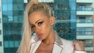 FOTO. Anda Adam a rupt gura târgului! A pozat în lenjerie intimă și a încins internetul