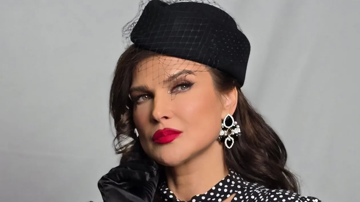 Scrisoarea către Moș Crăciun, care emoționează orice suflet, publicată de Monica Bîrlădeanu: ”Doamne, îmi doresc să vină mami”