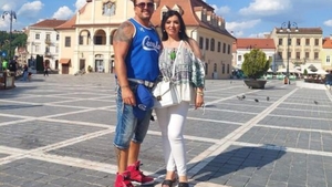 Adriana Bahmuțeanu este în culmea fericirii. Vedeta TV s-a logodit la biserică, cu noul ei partener. Cei doi se cunosc de doar 3 luni
