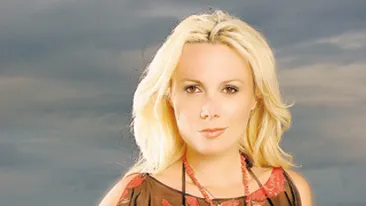 Dana Savuica este o mama moderna: Isi trimite fiica la mare de 1 mai