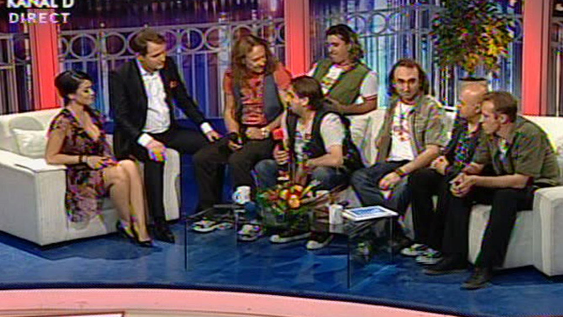 Schimbare radicala pentru Petru Mircea! A slabit, a inceput sa zambeasca si si-a facut trupa de rock - Vezi in premiera melodiile lui!