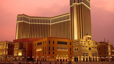 Cel mai mare cazinou din lume, o constructie mai extravaganta decat Casa Poporului