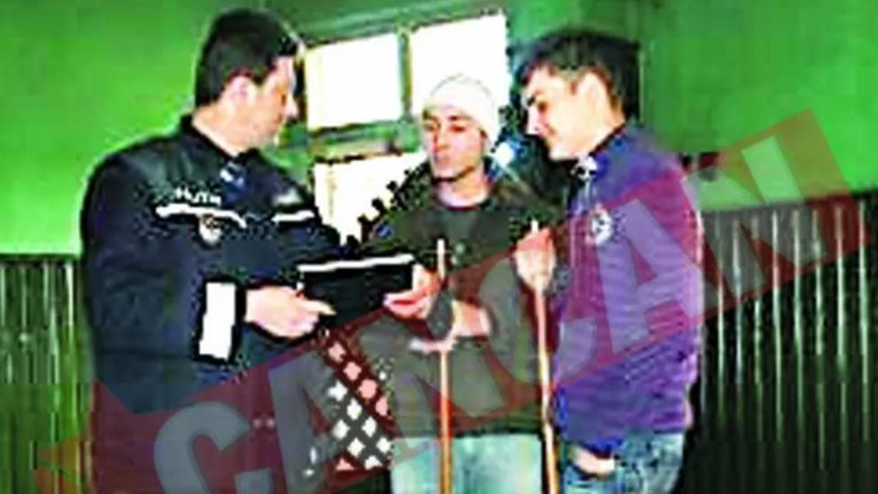 Elevii au serbat greva in baruri