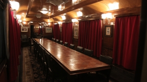 Cum arata comoara ascunsa de la Mogosoaia! Imagini de exceptie din interiorul trenului regal!