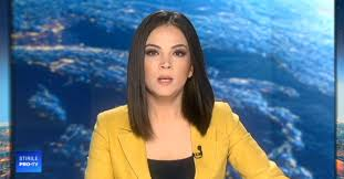 Diana Enache este una dintre vedetele postului Pro TV, ea prezentând știrile de la ora 13:00