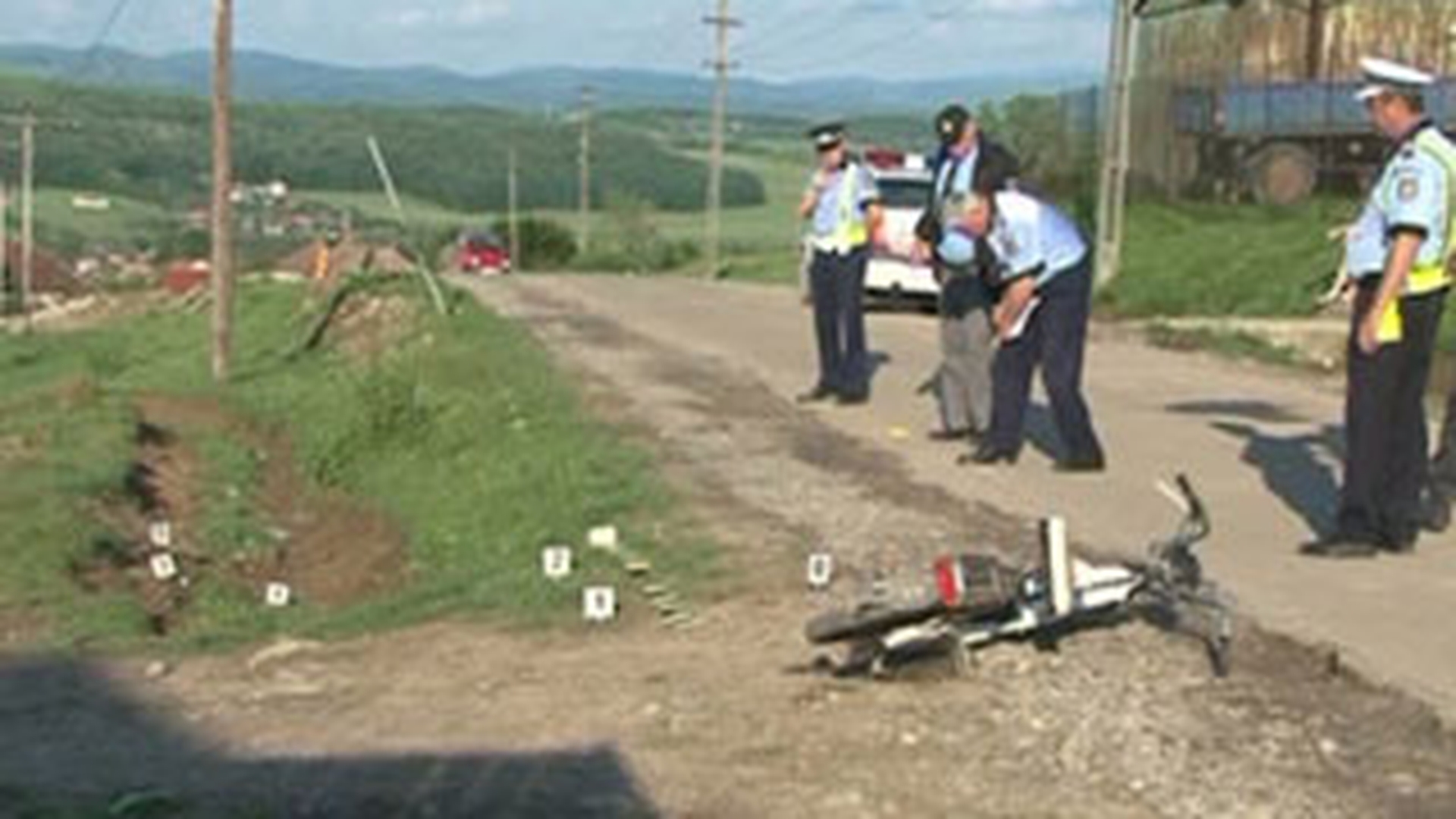 Un motociclist de 15 ani a intrat in plin intr-un copil de 5 ani!