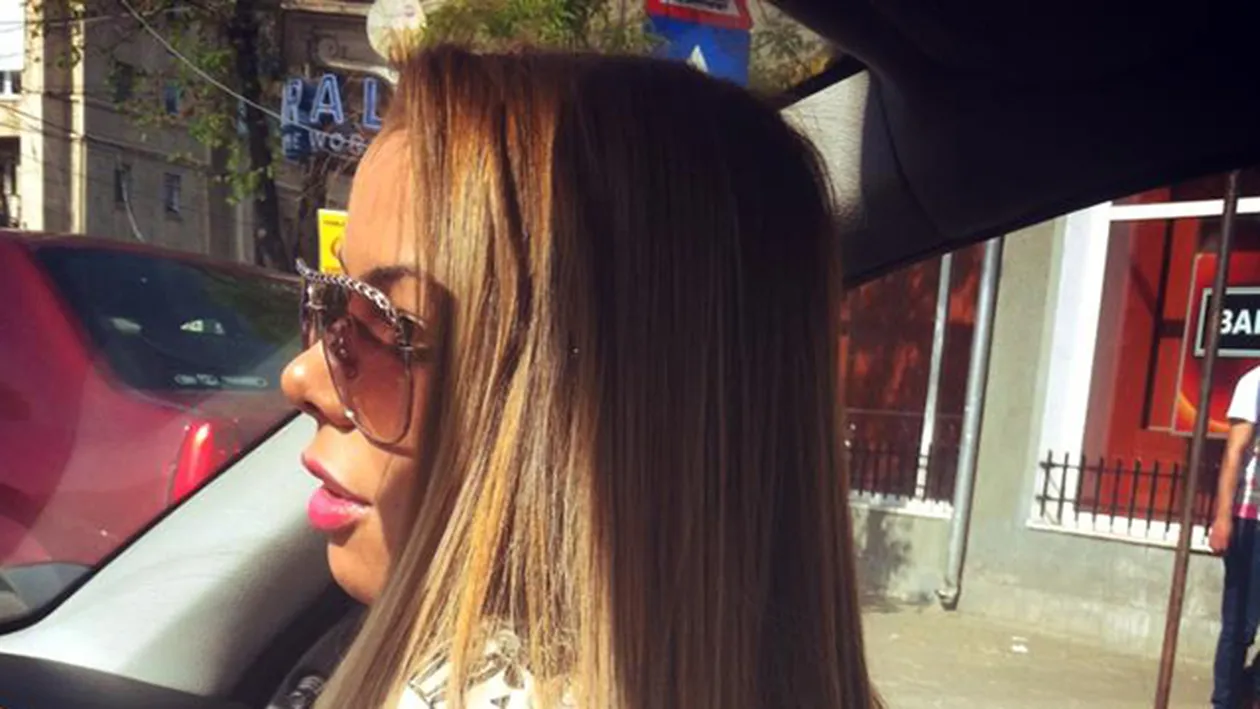 Nu vei ghici in veci cine este aceasta BOMBA SEXY! Indiciu: are o sora la fel de buna ca ea