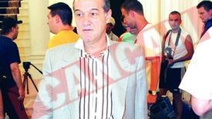 Vadim Tudor, presedinte la Steaua