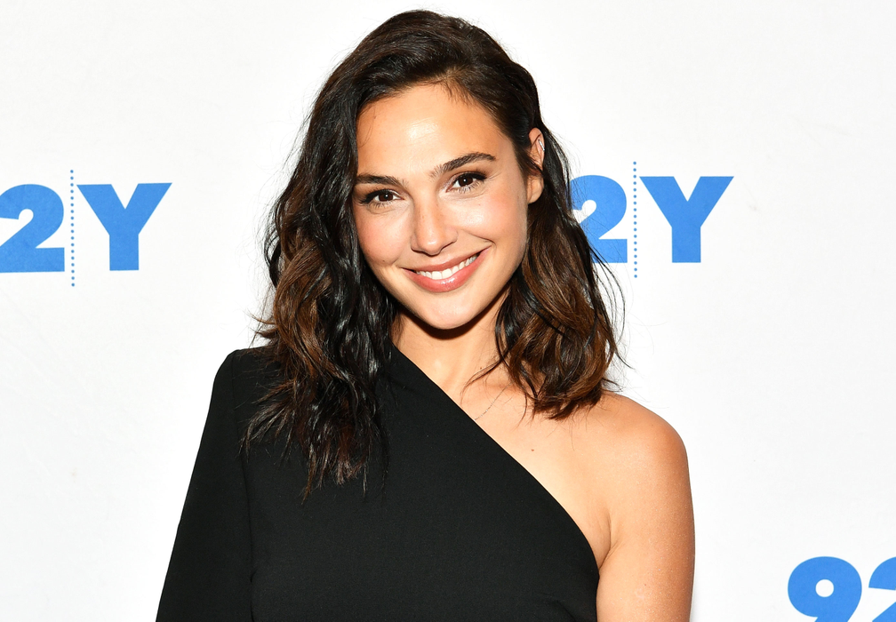 Actrița Gal Gadot i-a vizitat pe copiii unui spital din S.U.A îmbrăcată în Wonder Woman