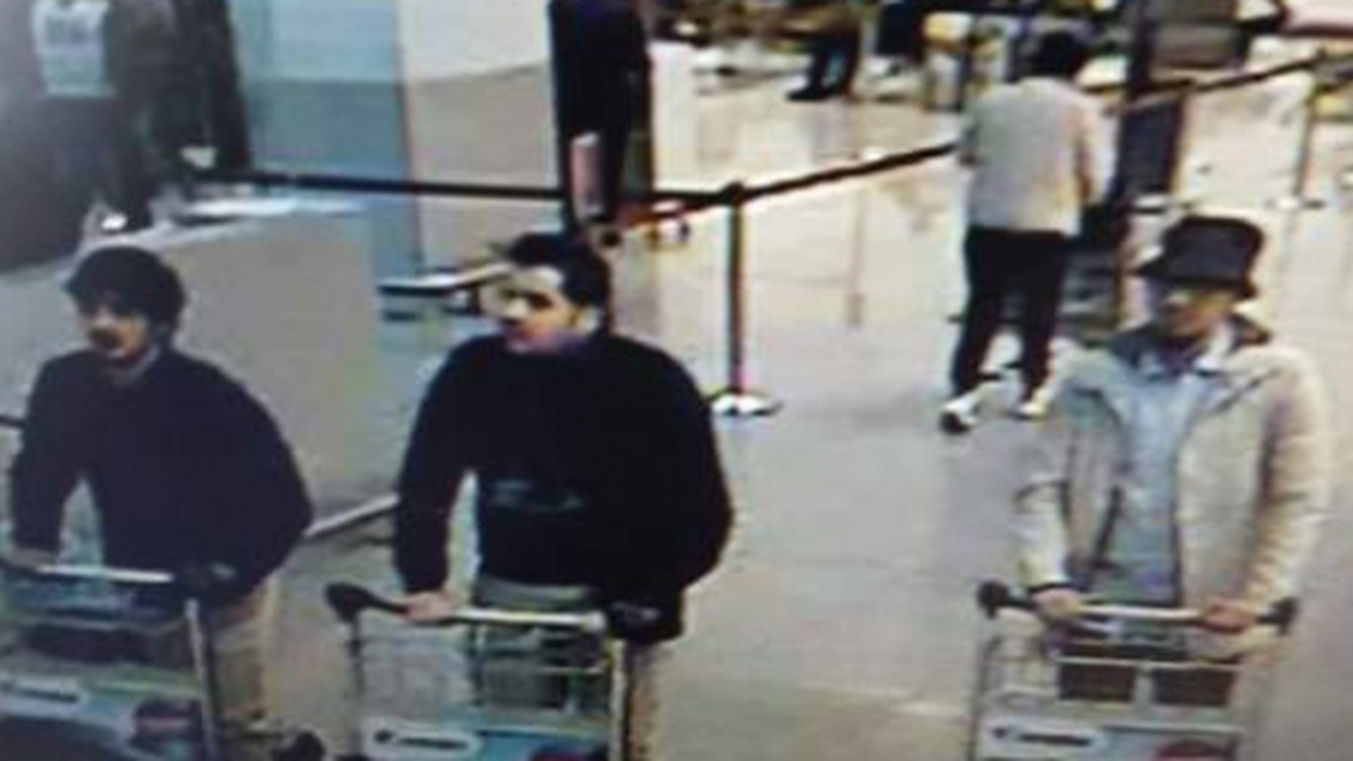 Taximetristul teroriştilor a indicat unde se află a treia bombă de la Bruxelles!