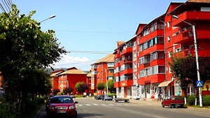 Orașul din România în care un apartament cu 4 camere se vinde cu doar 25.000 euro acum, în aprilie 2026