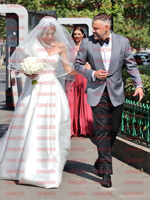 Tinu Vidaicu a condus-o pe Gabriela Prisăcariu la altar/ Foto: CANCAN.RO