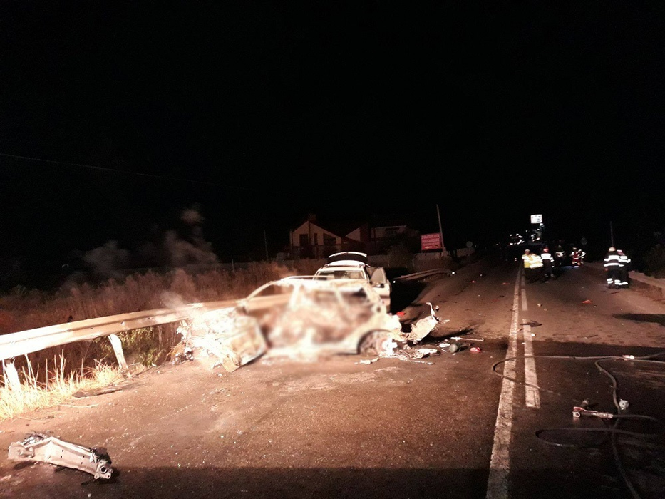 Sfâşietor! De ce nu poate fi înmormântată tânăra care a ars de vie în accidentul din Suceava
