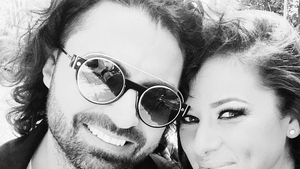 VIDEO! PEPE, ,,torturat'' de ROXANA VANCEA pe motor! Uite cum se ţine artistul de brunetă