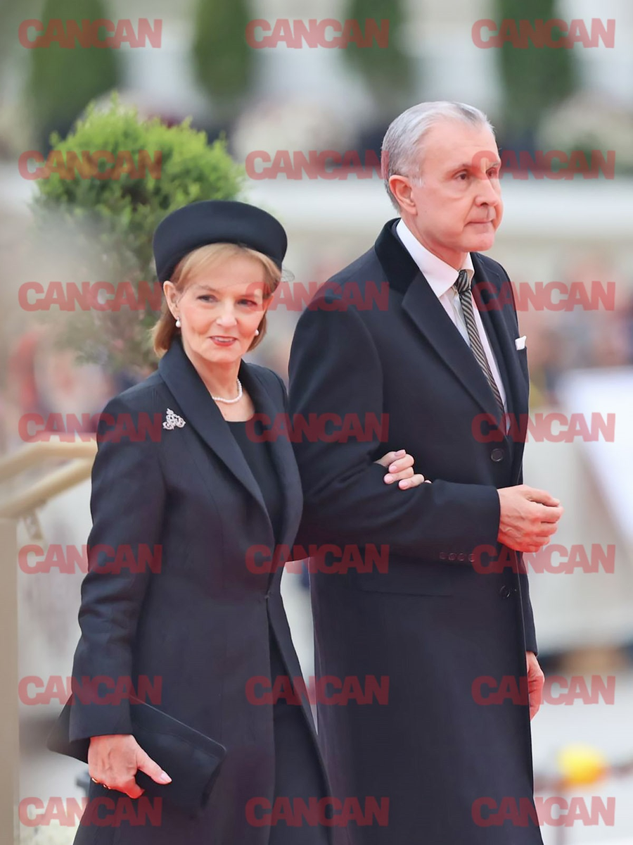 Principesa Margareta și Principele Radu au ajuns înainte de ora 10.00 la slujba de sfințire a Catedralei Mânturii Neamului