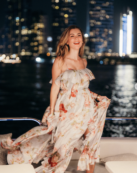 Denisa Tănase, însărcinată? Imaginile cu burtica suspectă le-au dat de gândit fanilor, în plină controversă despre un posibil divorț