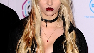 Taylor Momsen este "workaholica" la doar 17 ani!