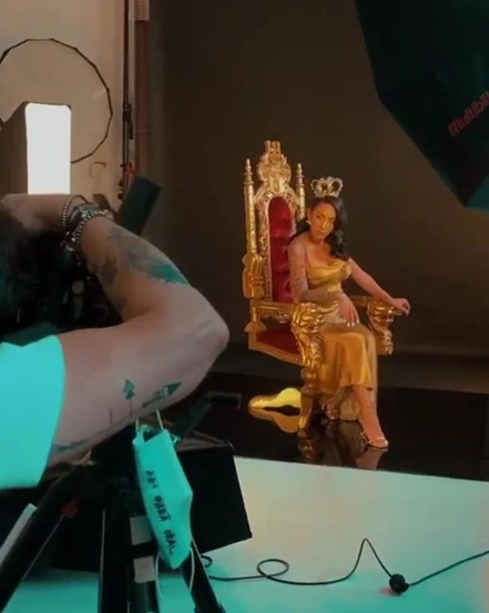De la șef de șantier, la prințesă pe tron. Ruby, superbă în ultimul pictorial | VEZI POZE