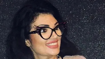 Ozana Barabancea s-a pozat sexy în pat!