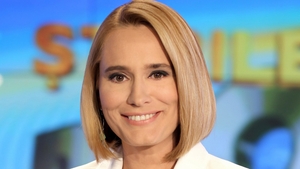 Soţul în trening, ANDREEA ESCA în fustă. Ce au făcut la o bază sportivă