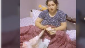 ”Tunuri” de 60 de milioane de euro date de români în Italia! S-au lăudat pe TikTok cu teancurile de bani