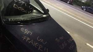 Cum s-a răzbunat această femeie din Arad pe maşina fostului iubit, după ce a părăsit-o. Râzi cu lacrimi. FOTO