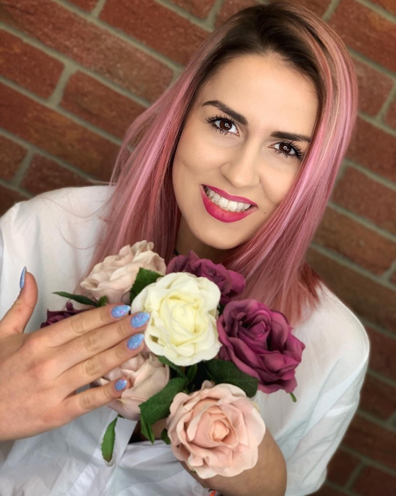 Cristina Almășan, una dintre cele mai îndrăgite vloggerițe de la noi / Sursă foto: social media