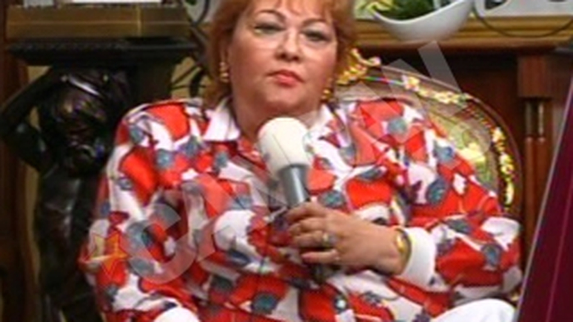 Razboi total intre Marioara si Oana! "Esti o nenorocita, o otreapa si o drogata!" - "Vin peste tine in casa sa fac o nenorocire"