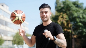 Râzi cu lacrimi! Cum arăta Speak în copilărie. Răzvan Fodor s-a amuzat teribil „Nu am văzut așa biberoane în viața mea”