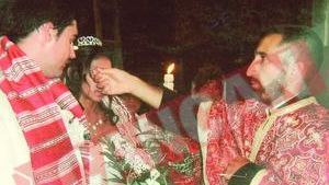 Popa "Degetel" si-a pus din nou sutana!