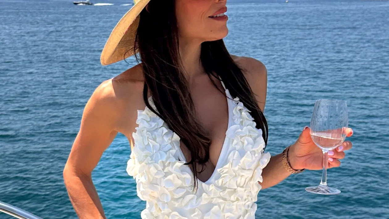 Prezentatoarea care s-a îmbolnăvit pe insula milionarilor! A luat 'boala bogaților' și e furioasă: „Mizerie. Dezastru”