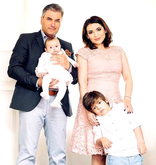 Mircea Radu, despre căsnicie și viața de familie! „Am cerut-o de soție ziua în amiaza mare, lungit pe un prosop, în fața unei mări limpezi”