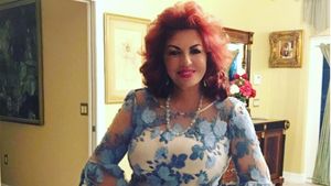 Cum arată vila cu vedere la Oceanul Atlantic în care locuiește Carmen Harra. Casa are o curte imensă, piscină și obiecte de artă de 2 milioane de euro