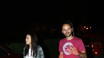 Ce pudica e iubita lui Matteo!