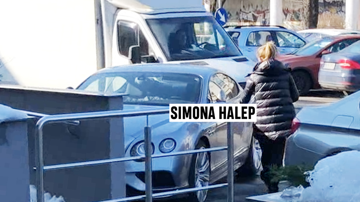 Simona Halep pleacă de la magazin
