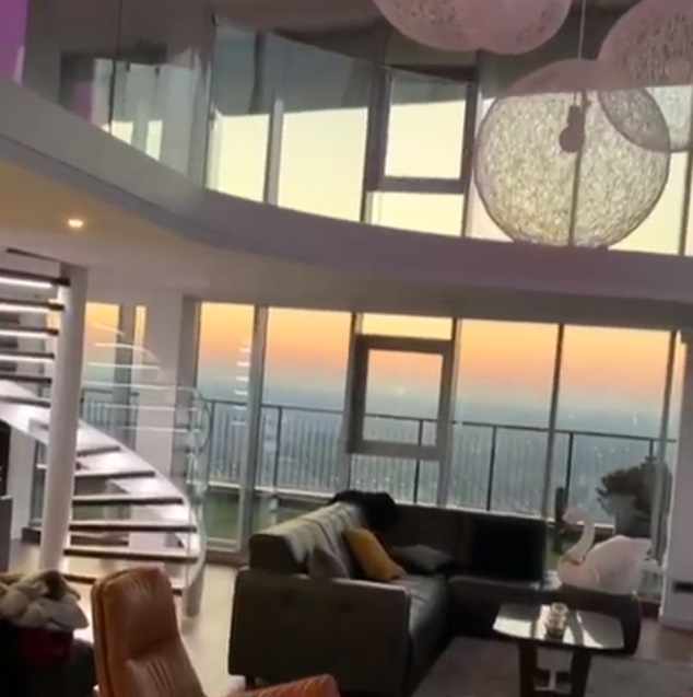 Imagini în premieră! Cum arată apartamentul Biancăi Drăgușanu. Îți vei schimba radical părerea despre ea
