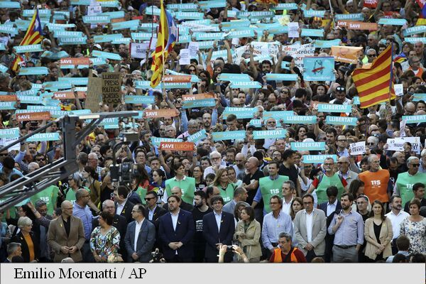 Protest de proporţii la Barcelona! Peste jumătate de milion de oameni au ieşit în stradă