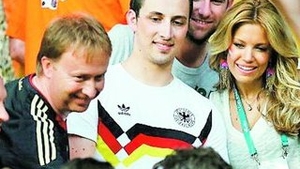 Prietenie cu dusmanii. Van Der Vaart, tradat de sotie