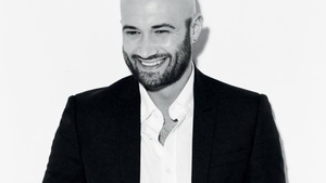 După ce a cerut-o de soţie pe ALINA EREMIA, actorul a făcut anunţul! MIHAI BENDEAC, momente de sinceritate: "TE IUBESC!"