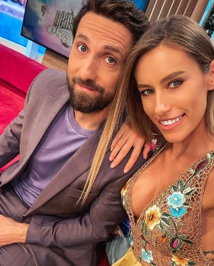 Gabriela Prisăcariu, soția lui Dani Oțil, are probleme cu sarcina: ”Astăzi sunt pe sucuri!”