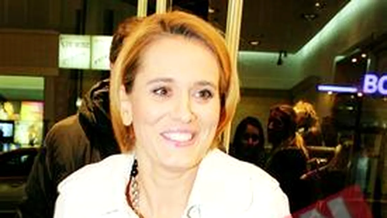 Andreea Esca, gazda lui Luis Figo