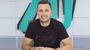 Flick a dat din casă! Ce zice despre nuntă și copil