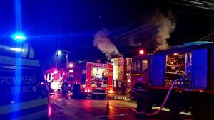 Incendiu la baza FCSB din cartierul Berceni! O persoană a murit la fața locului și alte două au ajuns la spital