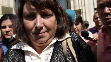 Tanara care i-a dat drumul cainelui ucigas traieste pe picior mare. Se plimba cu masini de lux si are avocat langa Cismigiu