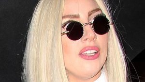 Lady Gaga, devastată de incendiul din Brazilia, în care au murit 232 de oameni! Uite-o pe artistă cum se roagă înlăcrimată!