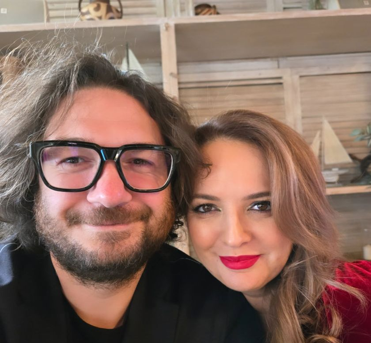 Chef Florin Dumitrescu, dezvăluiri despre soție la 12 ani de la cununie! Cine e “vinovat” pentru întâlnirea lor? Interviul care i-a schimbat viața: ”Erau prieteni buni, colaborau și, la restaurant…”
