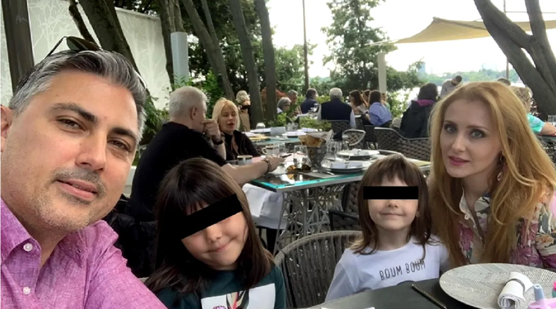 Alina Sorescu și Alex Ciucu, alături de fetele lor/ Sursa foto: Instagram