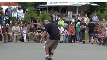 Video demential! Cel mai tare skater din Romania i-a zapacit pe germani - Ce face el cu skateboard-ul nu face nici Zorro cu sabia- Il vrei la Romanii au Talent?